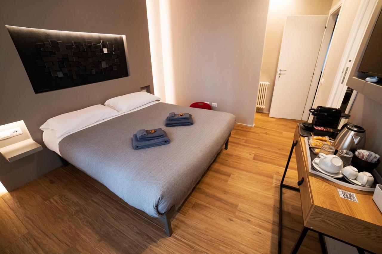 Lucrino 45 By Ale Hotel Rome Exterior photo